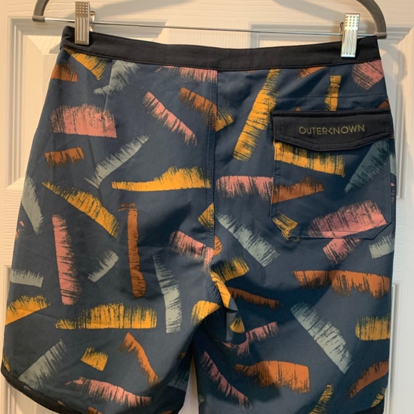 Outerknown swim shorts size 28 - Picture 2 of 5